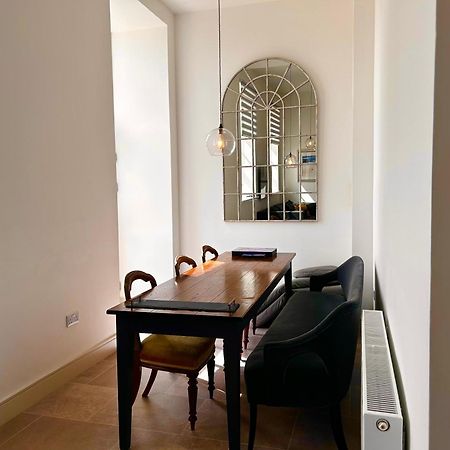 Inverness Great Glen Town House, 5 Minute Drive From Town Centre エクステリア 写真