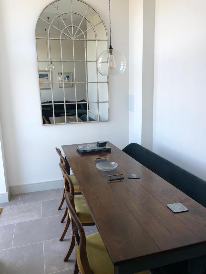 Inverness Great Glen Town House, 5 Minute Drive From Town Centre エクステリア 写真