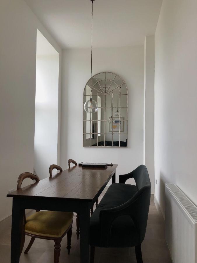 Inverness Great Glen Town House, 5 Minute Drive From Town Centre エクステリア 写真