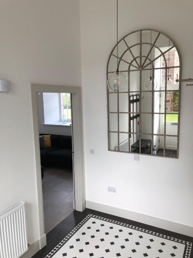 Inverness Great Glen Town House, 5 Minute Drive From Town Centre エクステリア 写真
