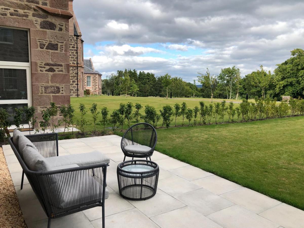 Inverness Great Glen Town House, 5 Minute Drive From Town Centre エクステリア 写真