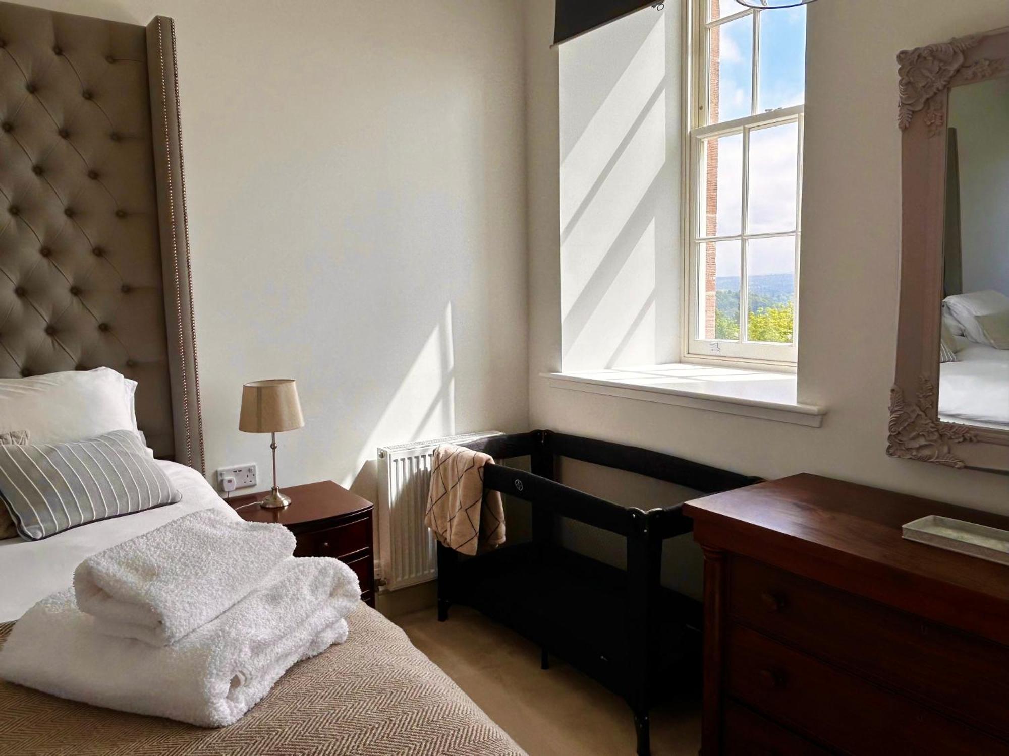 Inverness Great Glen Town House, 5 Minute Drive From Town Centre エクステリア 写真